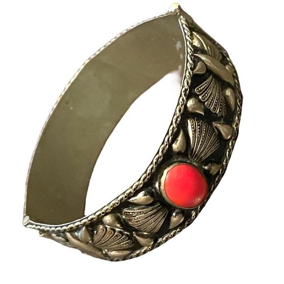 Antique Art Deco Italy Alpaca Carved shell Cameo & Coral Bangle bracelet - Picture 5 of 12